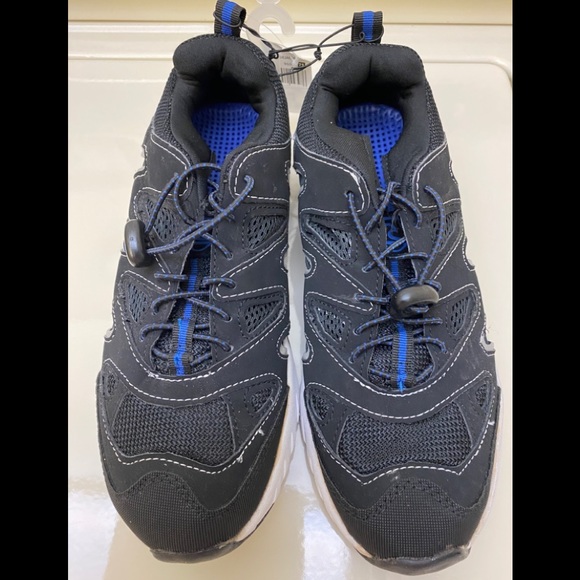 mens size 18 water shoes